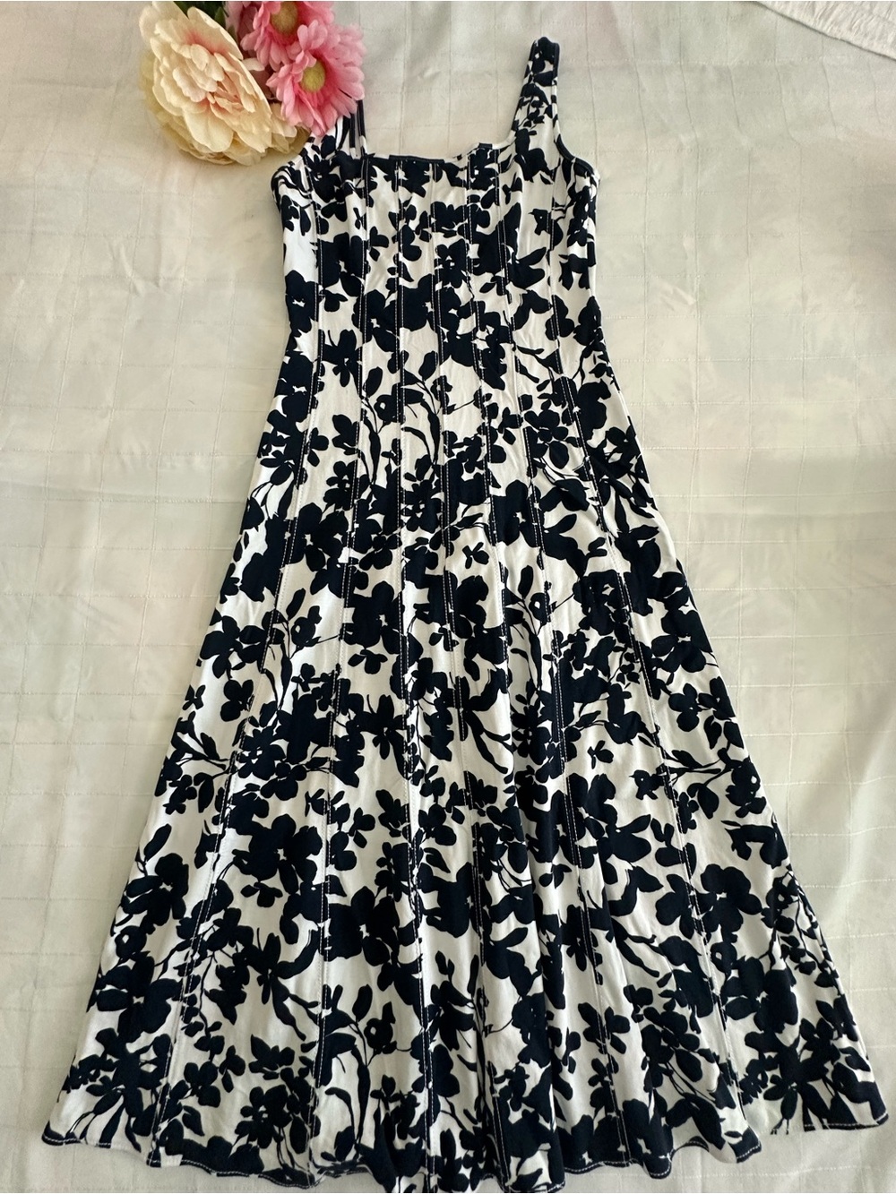 LOFT NWOT Navy and White Floral Sundress!